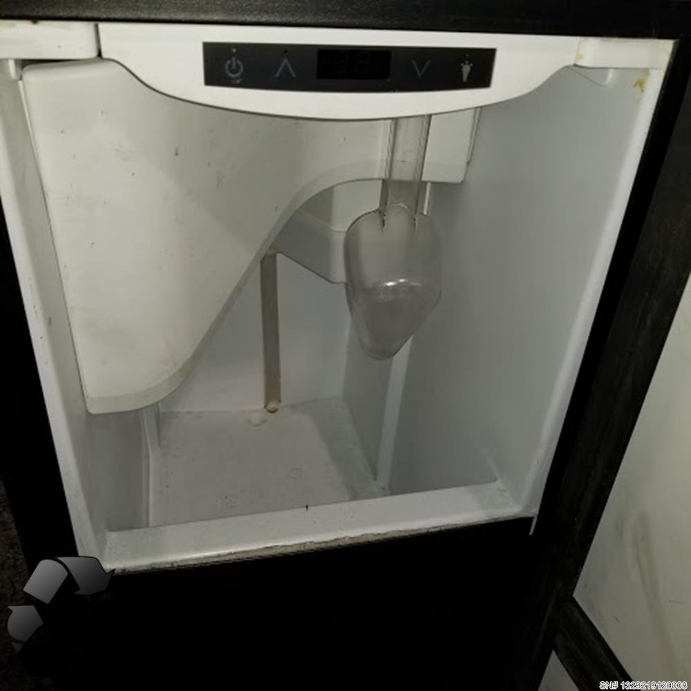 ULine UCLR2160S00 15inch CLEAR ICE MAKER STAINLESS RHH Watershed