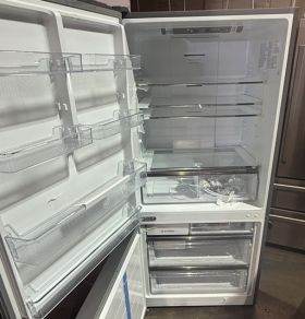 SN 0468Z004JBBP8ZS70011